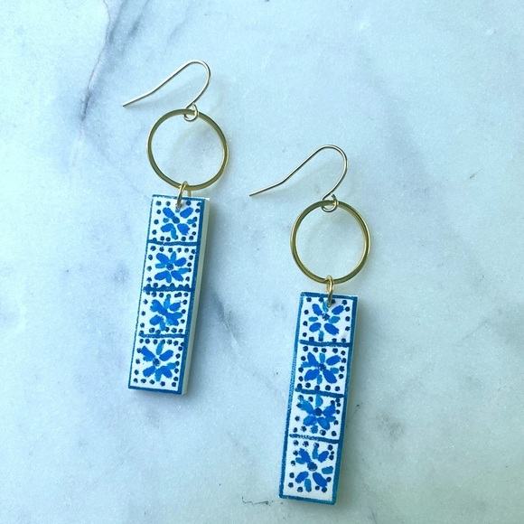 Hand painted Polymer Clay Dangle Earrings - Picture 3 of 3